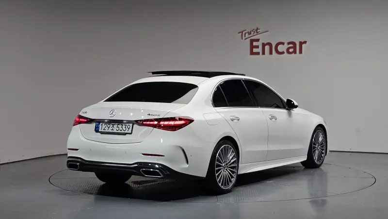 Mercedes-Benz C-Class