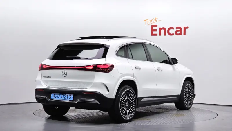 Mercedes-Benz EQA