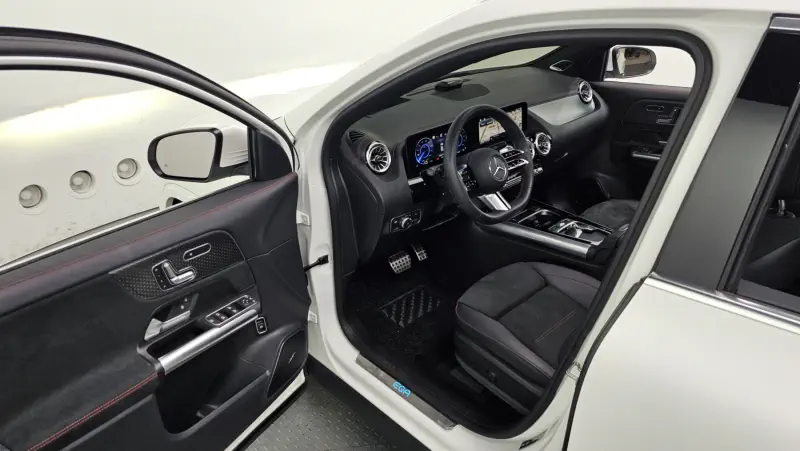 Mercedes-Benz EQA