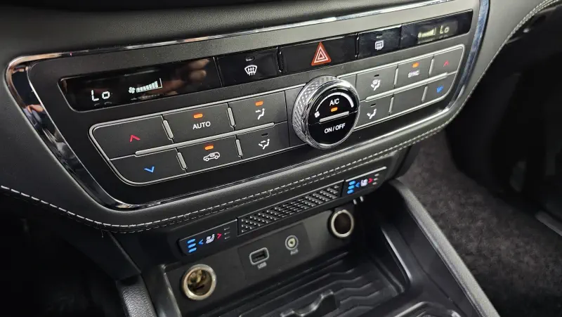 SsangYong Rexton Sports Khan