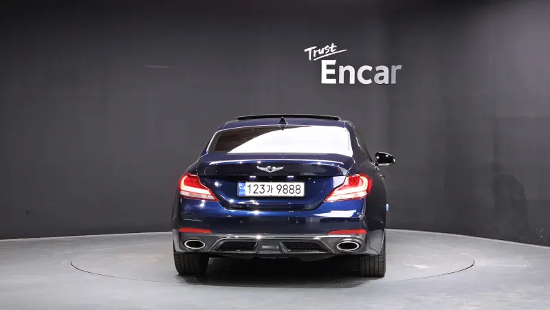 Genesis G70