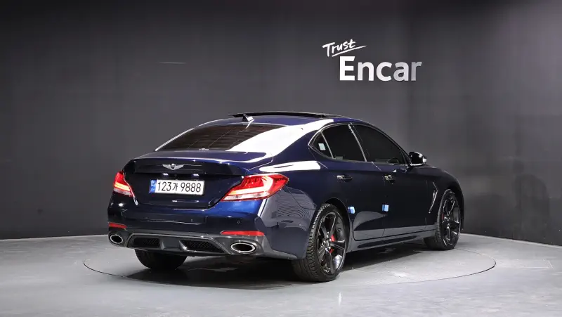 Genesis G70
