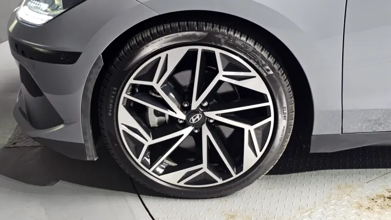 Hyundai Ioniq 6