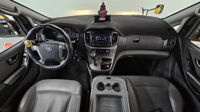 Hyundai Grand Starex