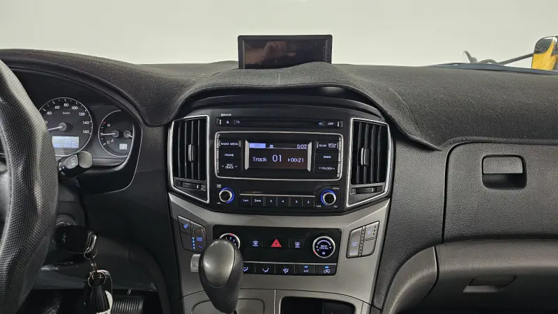 Hyundai Grand Starex