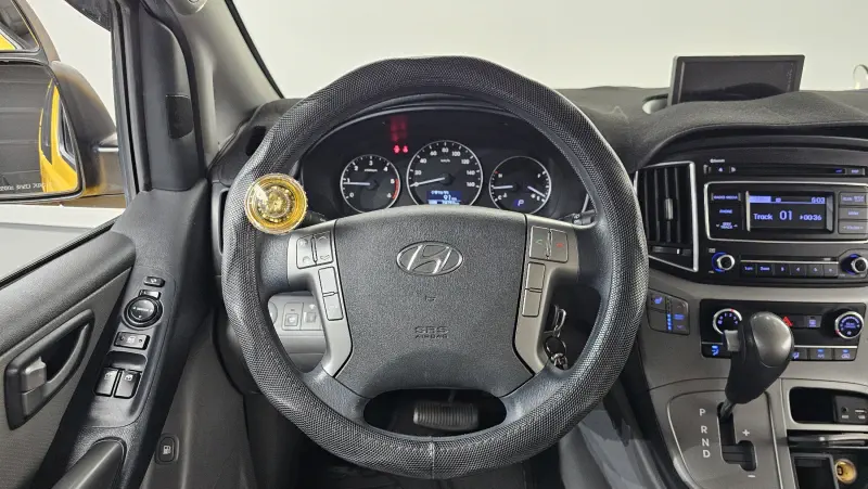 Hyundai Grand Starex