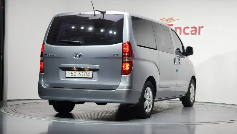 Hyundai Grand Starex