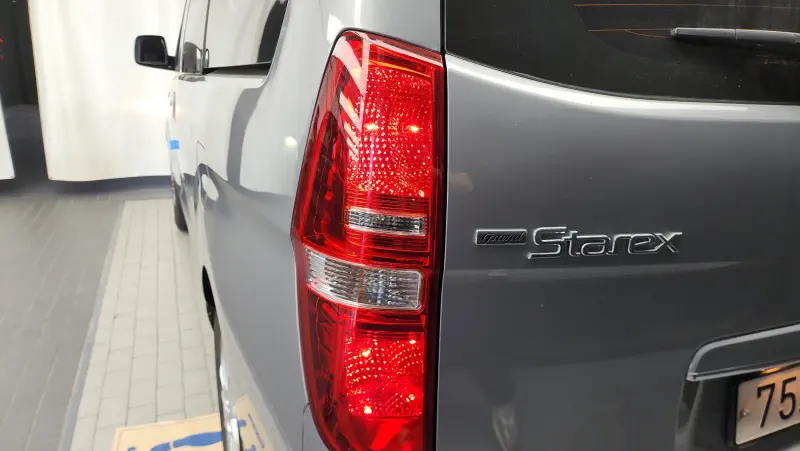 Hyundai Grand Starex