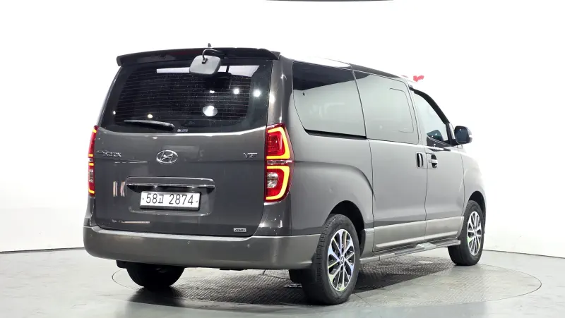 Hyundai Grand Starex