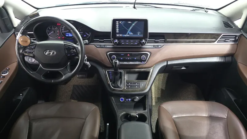 Hyundai Grand Starex