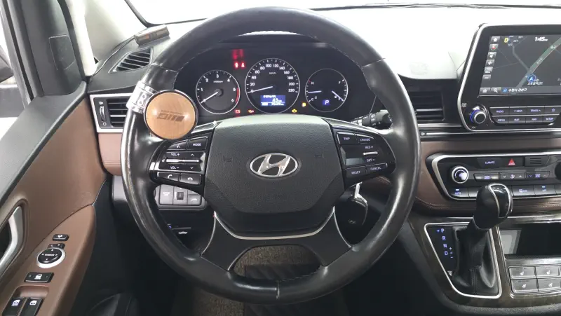 Hyundai Grand Starex