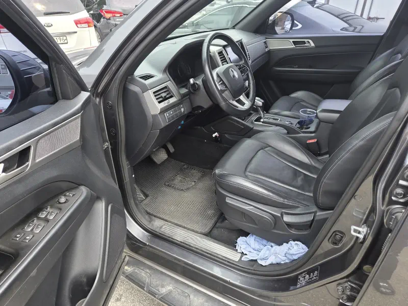 SsangYong Rexton Sports Khan