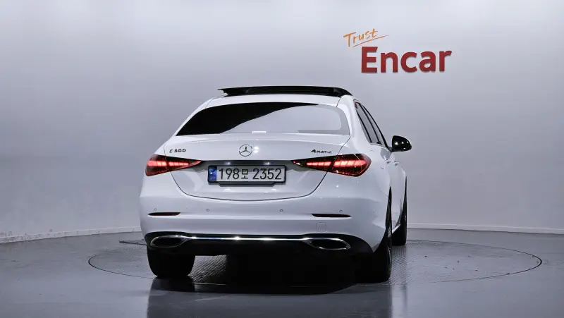 Mercedes-Benz C-Class