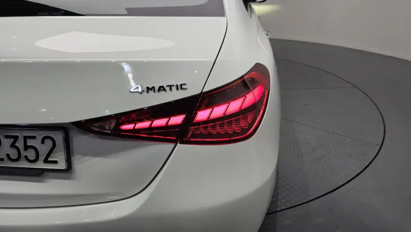 Mercedes-Benz C-Class