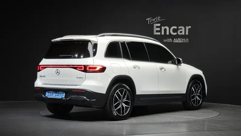 Mercedes-Benz EQB