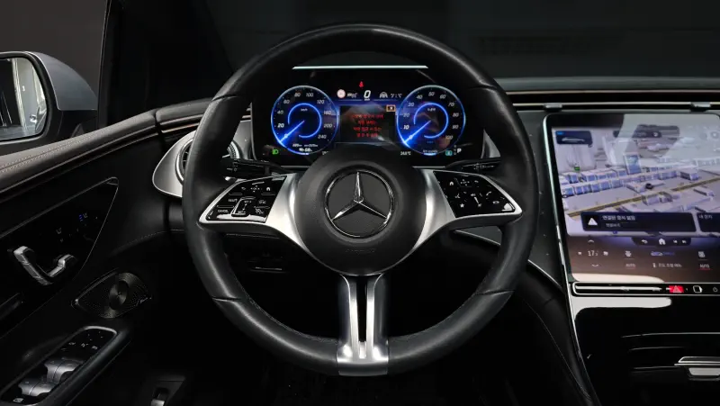 Mercedes-Benz EQE