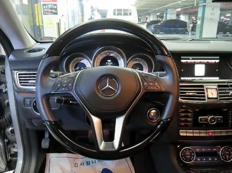 Mercedes-Benz CLS-Class