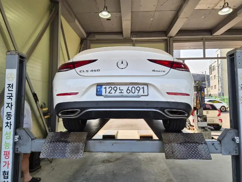 Mercedes-Benz CLS-Class