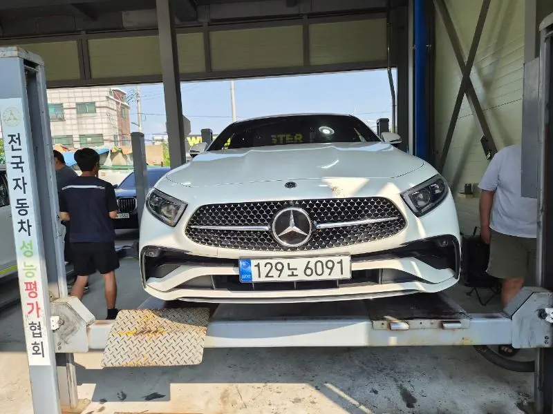 Mercedes-Benz CLS-Class