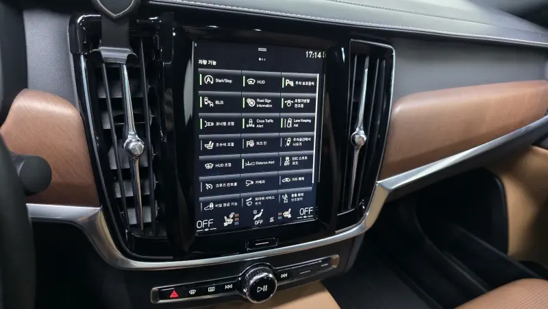 Volvo S90