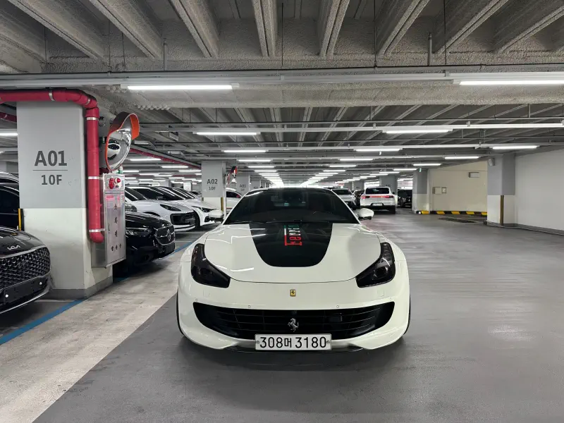Ferrari GTC4 Lusso