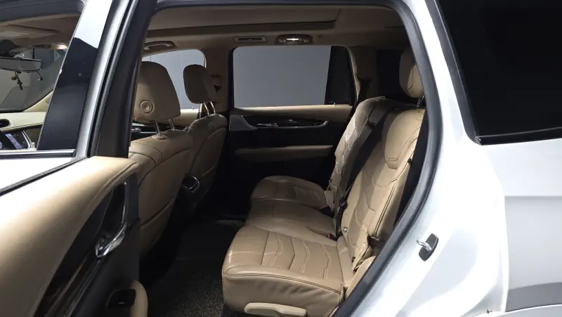 Cadillac XT6