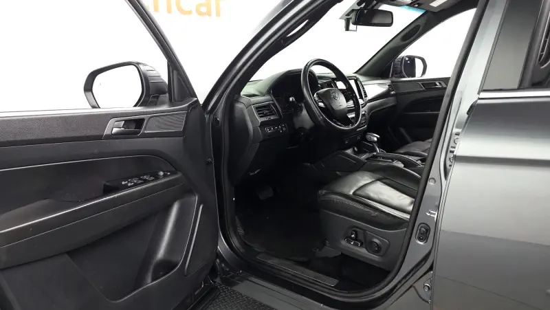 SsangYong Rexton Sports Khan