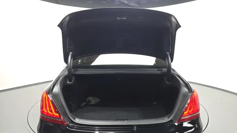 Genesis EQ900