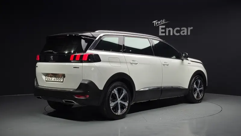 Peugeot 5008