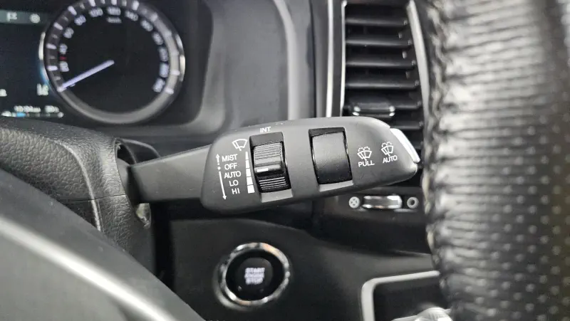 SsangYong Rexton Sports Khan