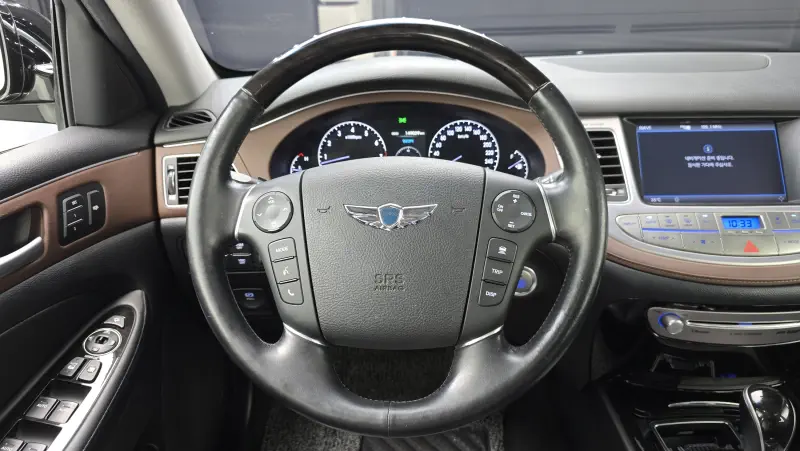 Hyundai Genesis