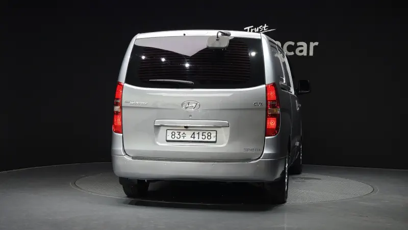 Hyundai Grand Starex