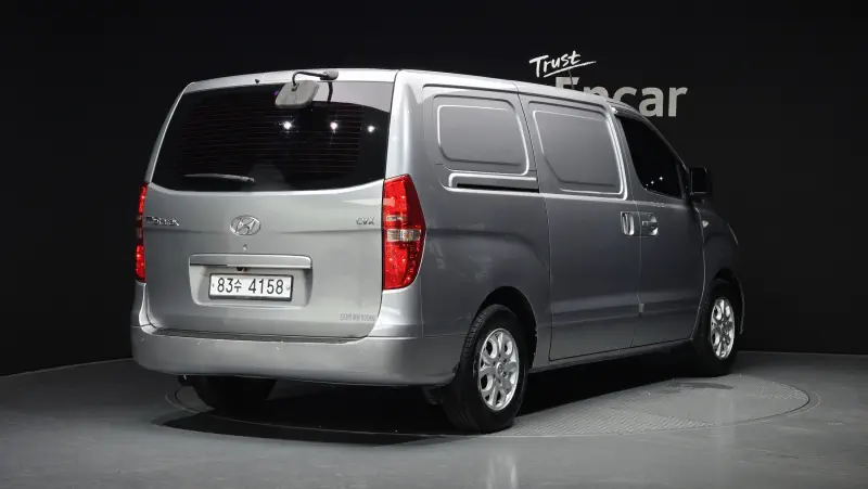 Hyundai Grand Starex
