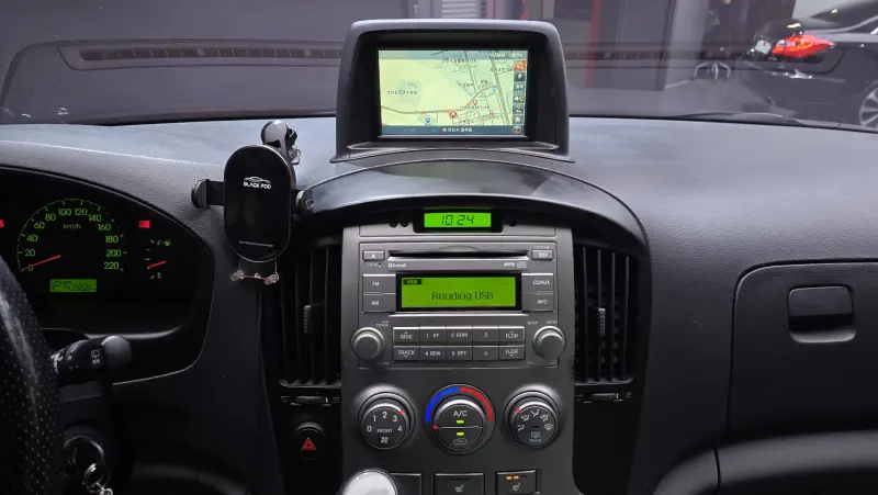 Hyundai Grand Starex