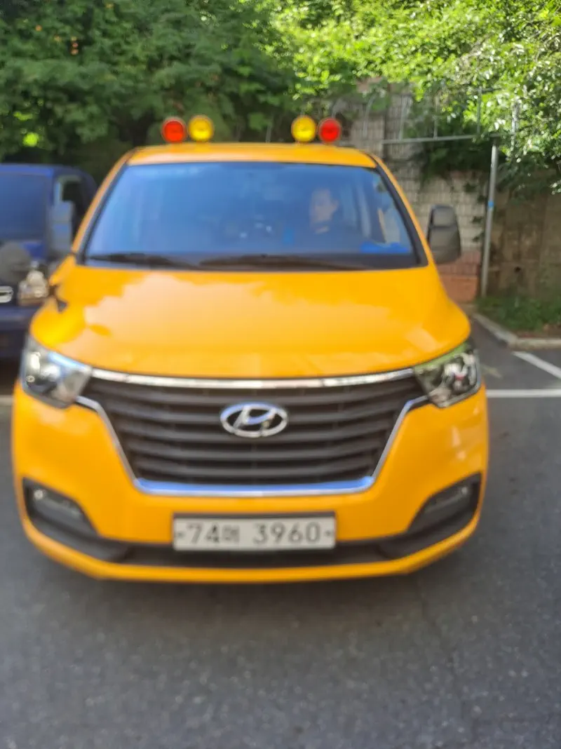 Hyundai Grand Starex