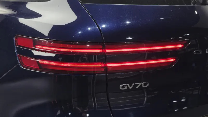 Genesis GV70