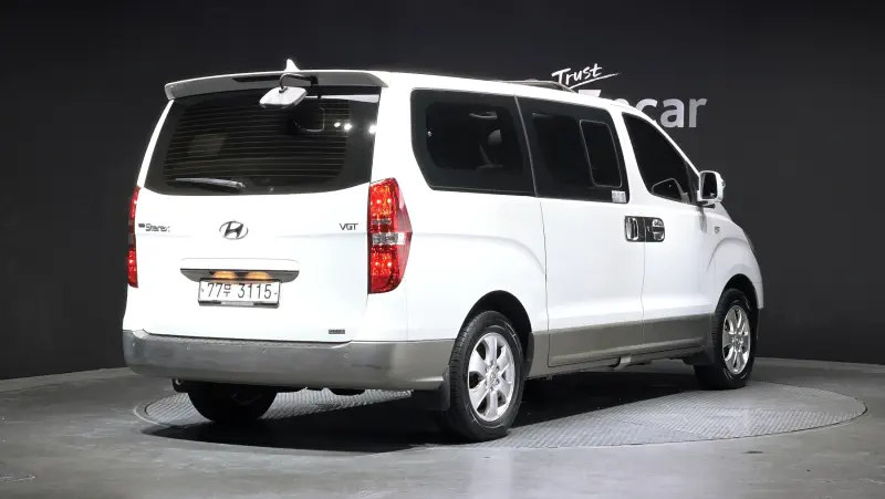 Hyundai Grand Starex