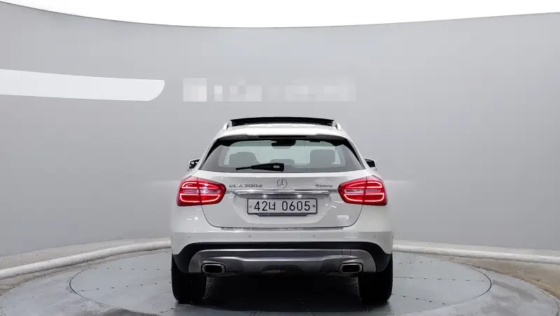 Mercedes-Benz GLA-Class