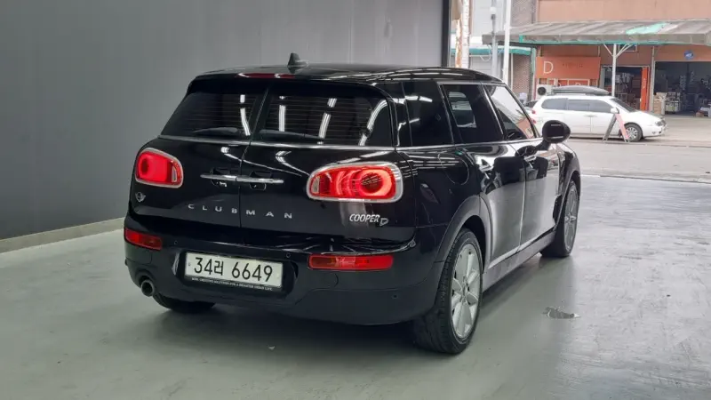 MINI Clubman