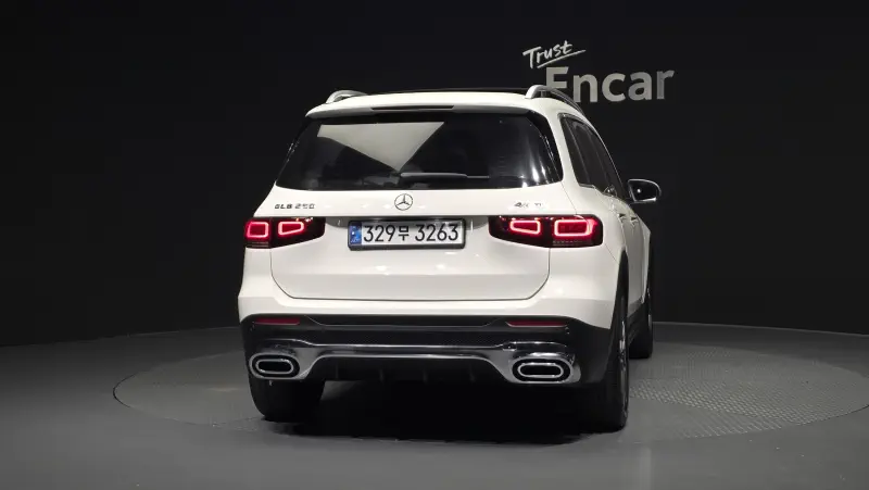 Mercedes-Benz GLB-Class