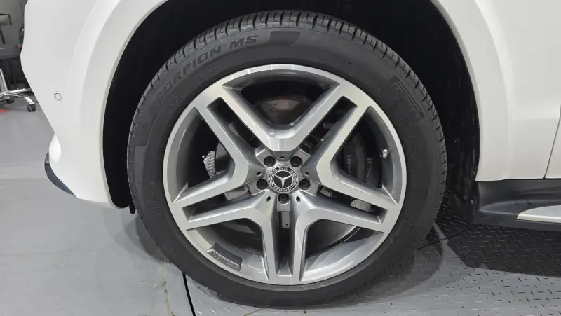 Mercedes-Benz GLS-Class