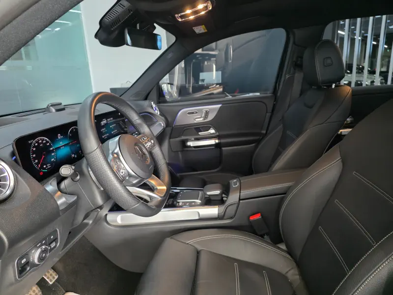 Mercedes-Benz EQB