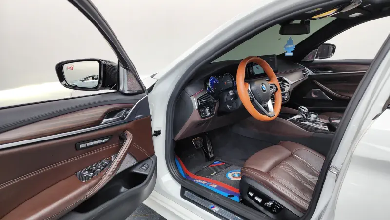 BMW 5-Series
