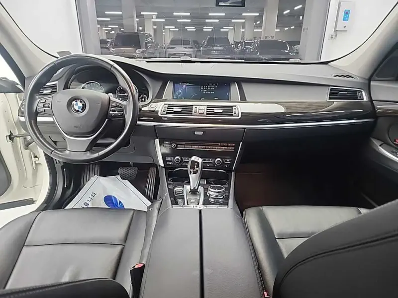 BMW 5-Series Gran Turismo