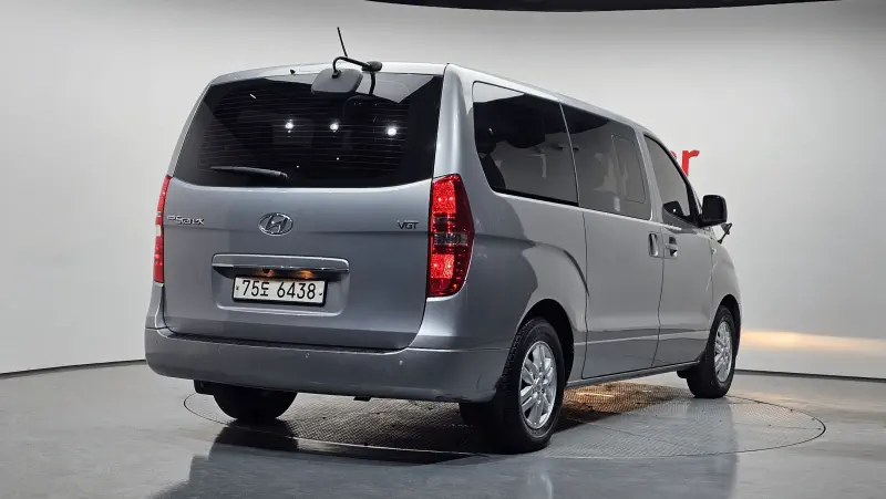 Hyundai Grand Starex