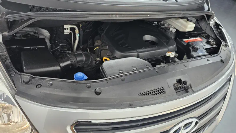 Hyundai Grand Starex