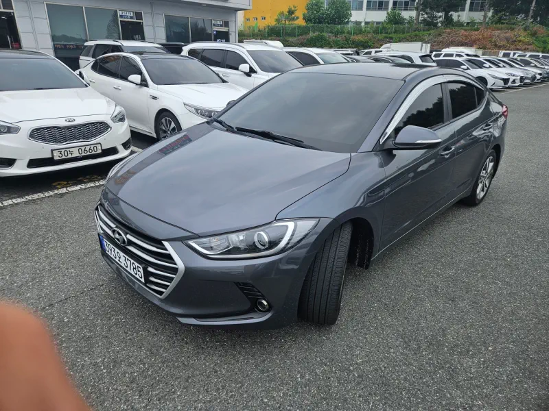 Hyundai AVANTE