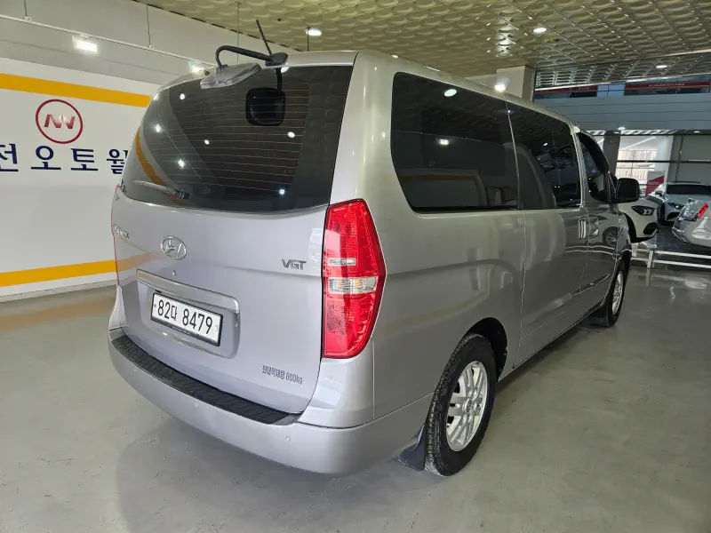 Hyundai Grand Starex