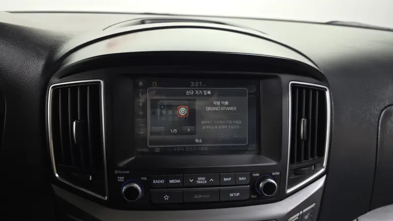 Hyundai Grand Starex