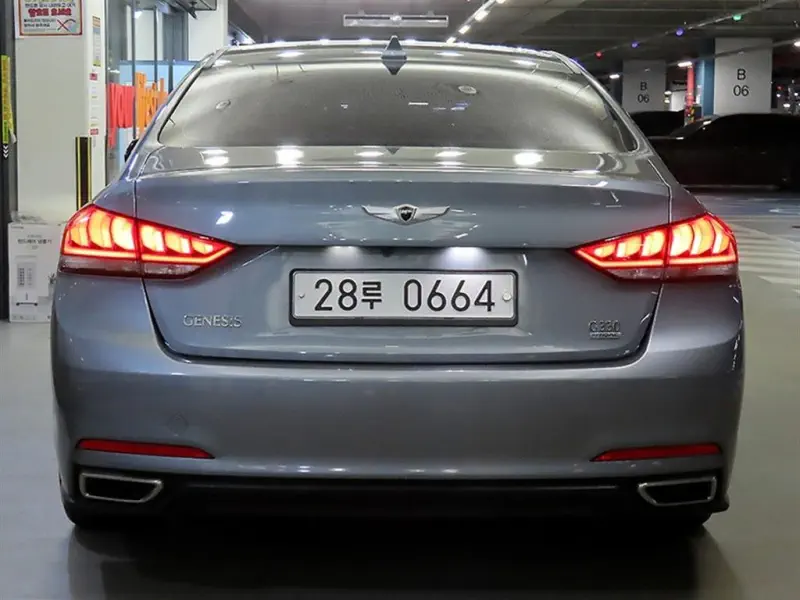 Hyundai Genesis